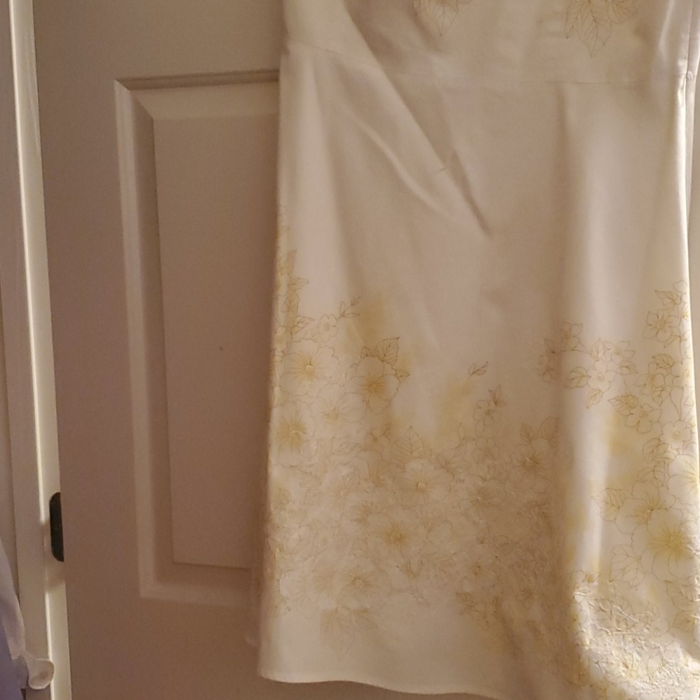 Dress - Picture 6 of 9